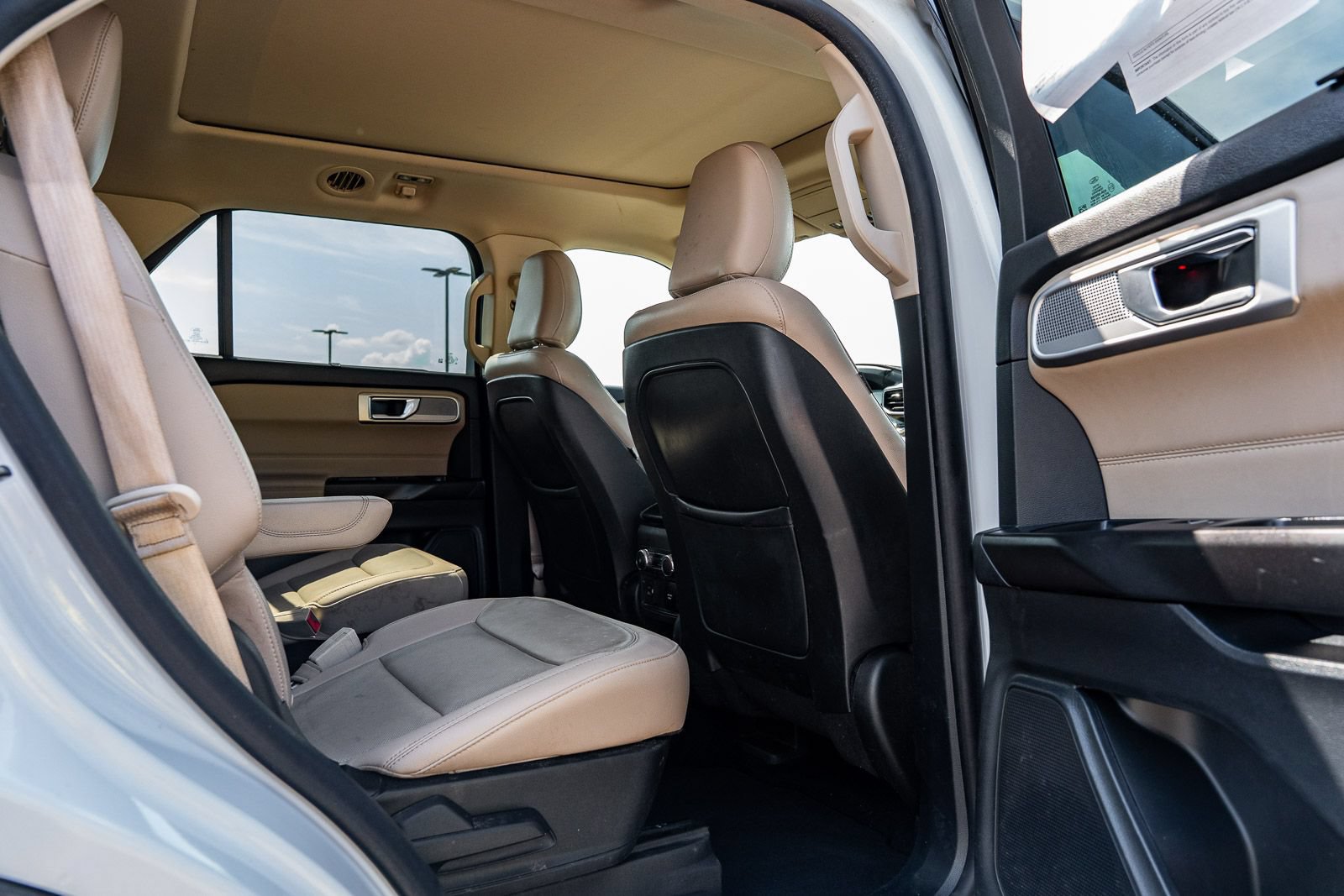 Certified 2020 Ford Explorer Limited RWD image 13