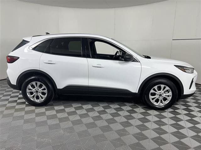 Certified 2024 Ford Escape Active AWD/4WD image 11