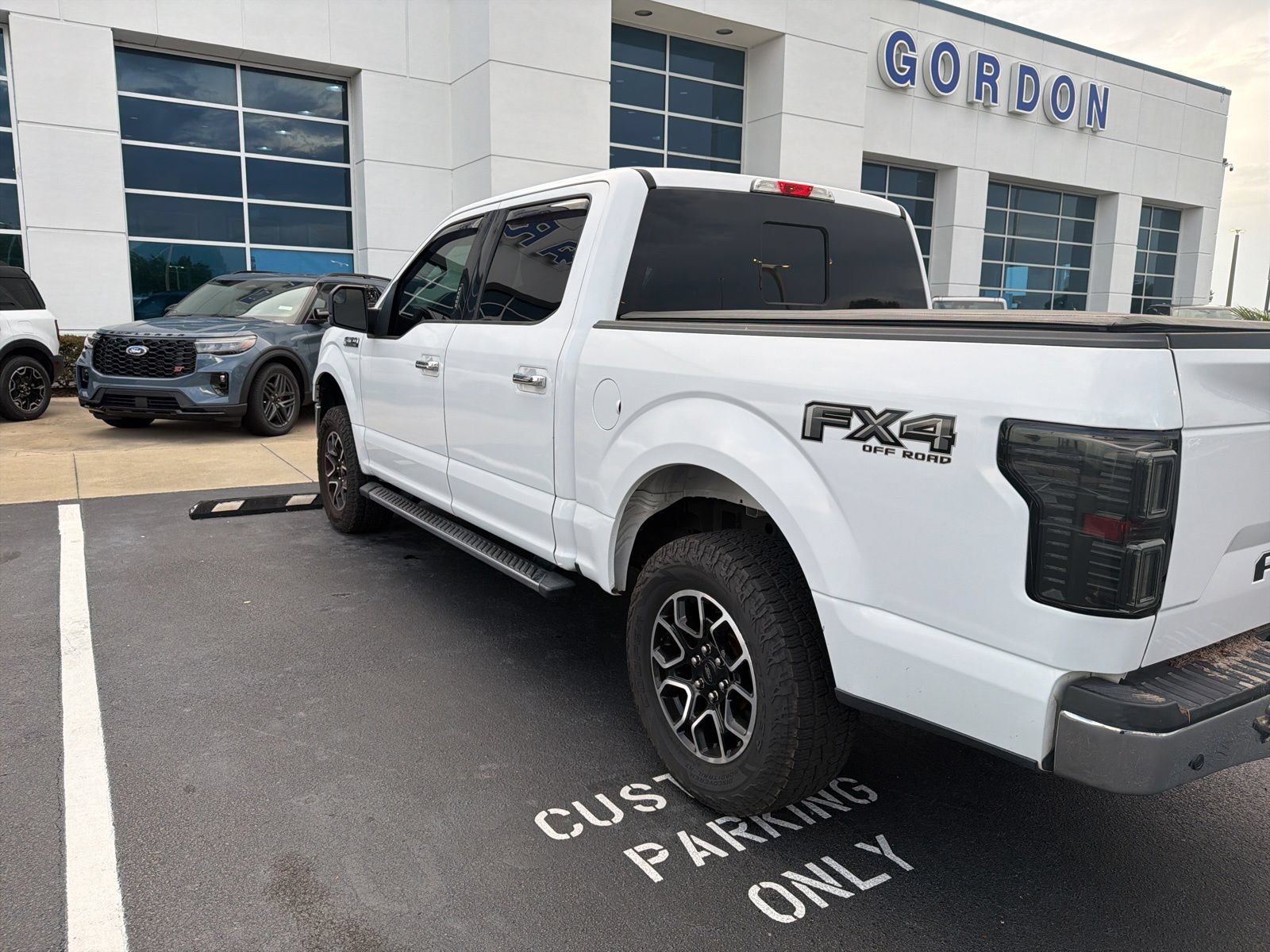 Certified 2018 Ford F150 XLT w/ Equipment Group 302A Luxury AWD/4WD image 5
