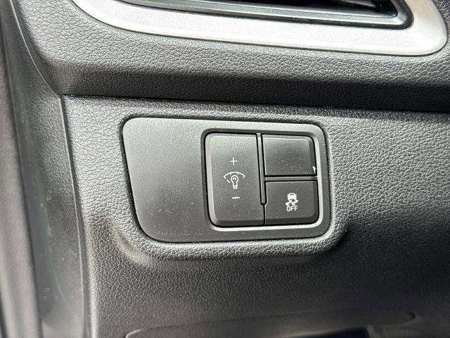 Used 2019 Hyundai Accent SE FWD image 18