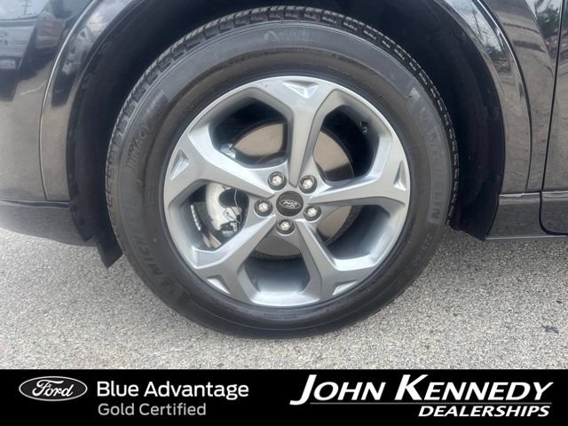 Certified 2023 Ford Escape ST-Line w/ Tech Pack #1 FWD image 2