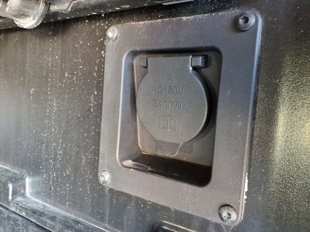 Used 2025 Toyota Tacoma TRD Off-Road AWD/4WD image 14