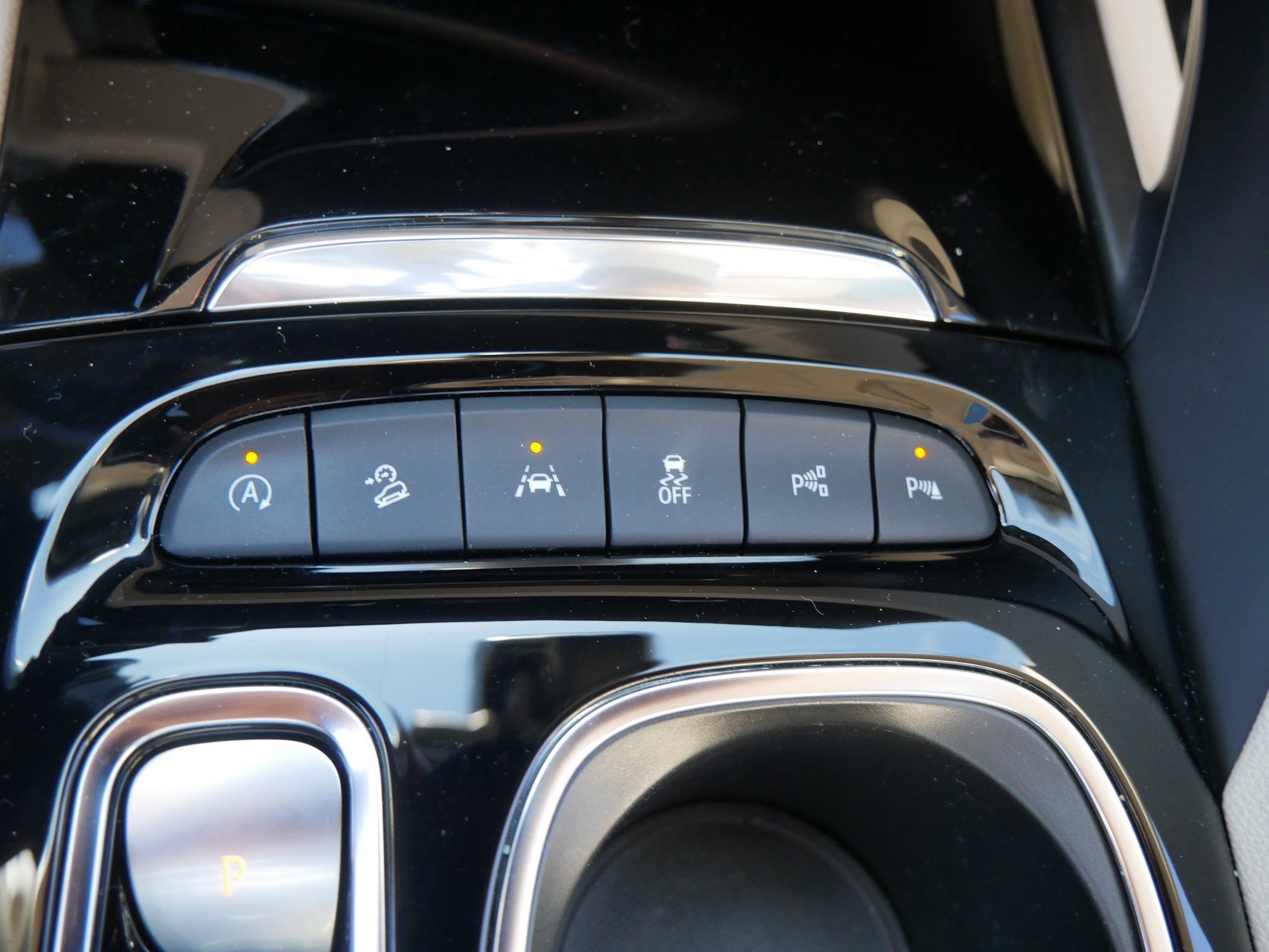 Used 2022 Buick Envision Avenir w/ Technology Package II image 29