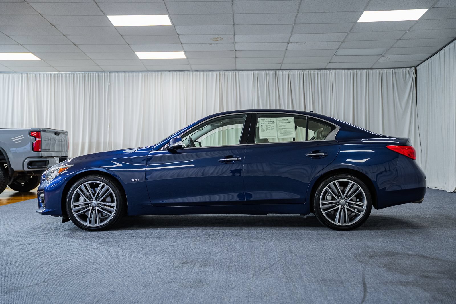 Used 2017 INFINITI Q50 Sport AWD/4WD image 4