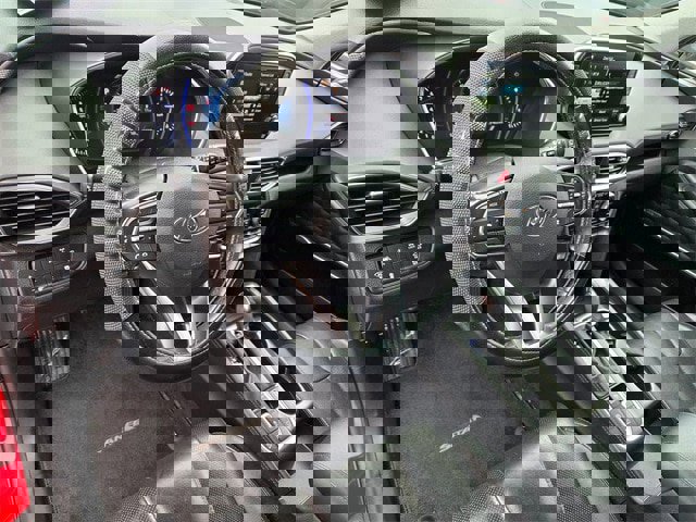 Used 2020 Hyundai Santa Fe Limited image 10