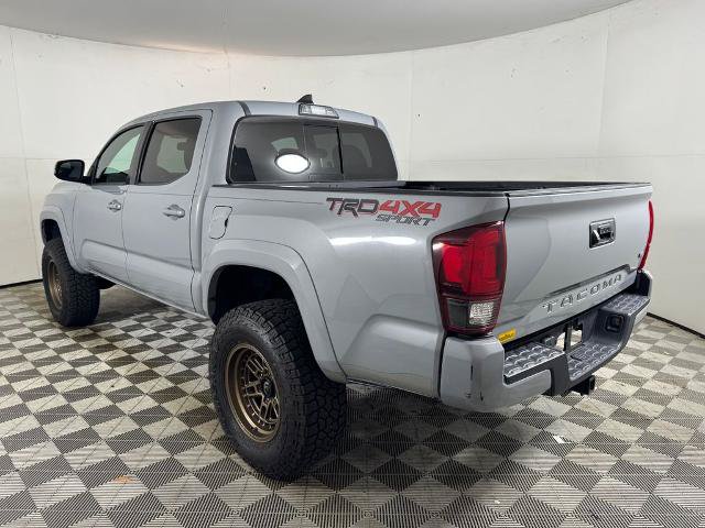 Used 2019 Toyota Tacoma TRD Sport AWD/4WD image 6
