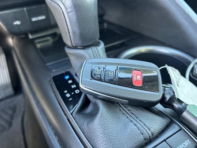 Used 2022 Toyota Camry XSE FWD image 35
