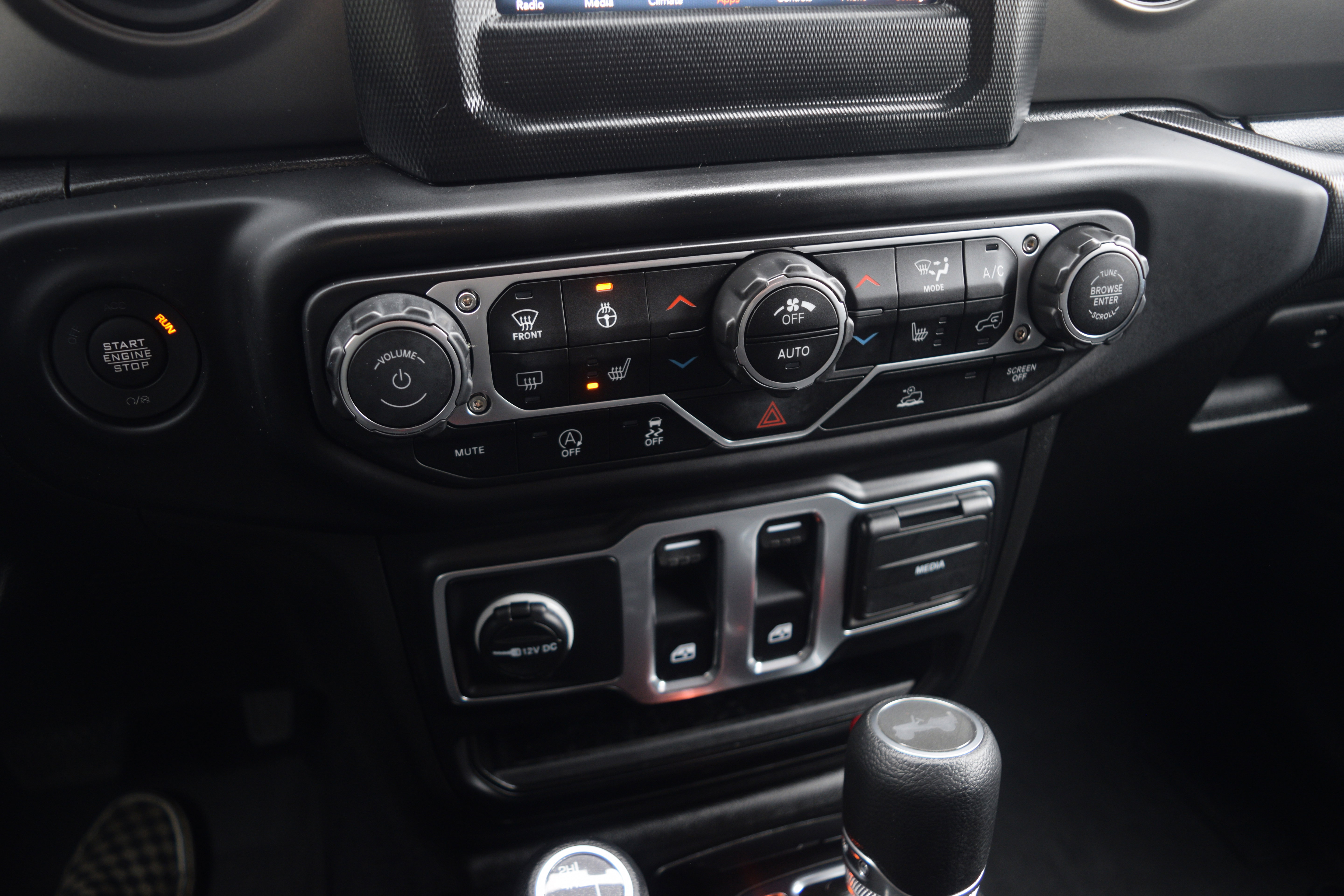 Used 2023 Jeep Wrangler Sport S image 11