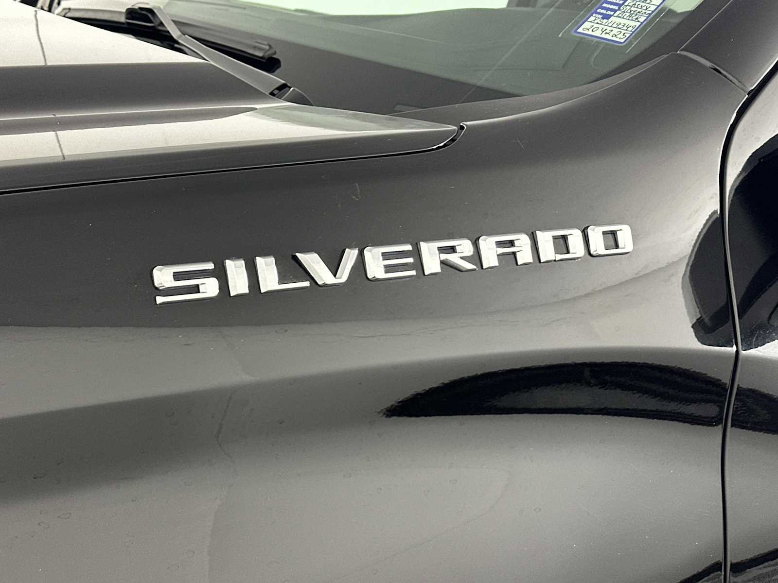 Used 2025 Chevrolet Silverado 1500 LT image 13