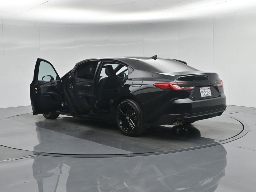 Used 2025 Toyota Camry SE w/ Convenience Package FWD image 36