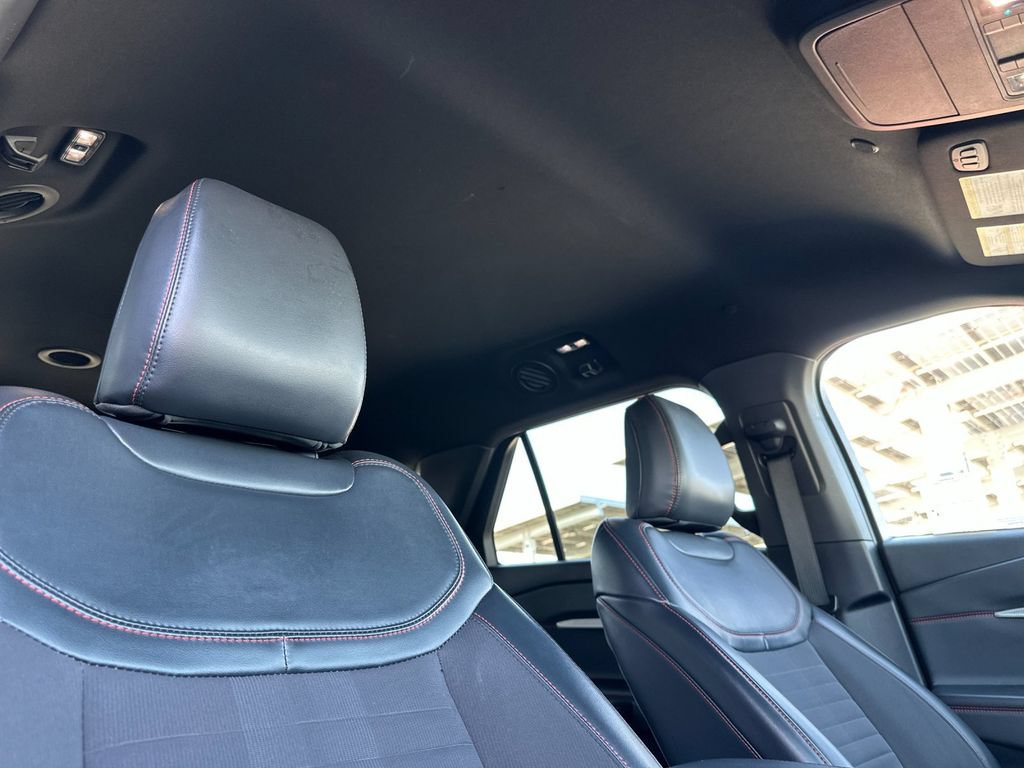 Certified 2025 Ford Explorer ST-Line AWD/4WD image 17