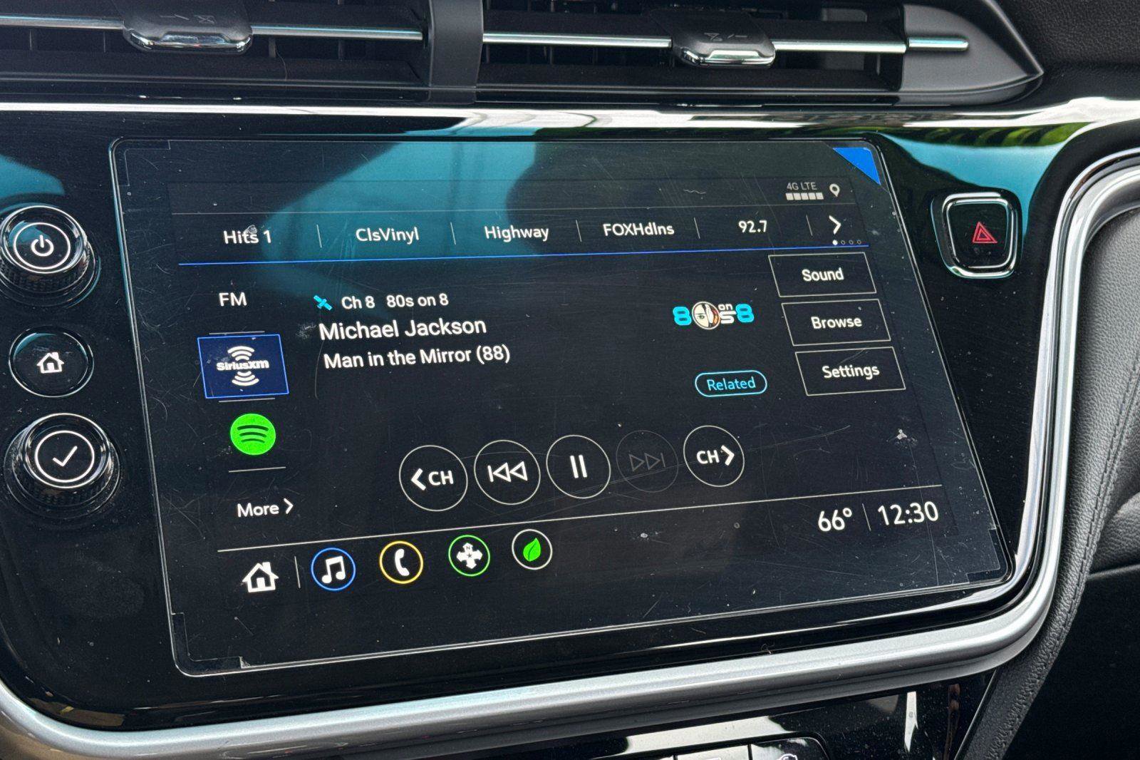 Used 2023 Chevrolet Bolt LT image 22