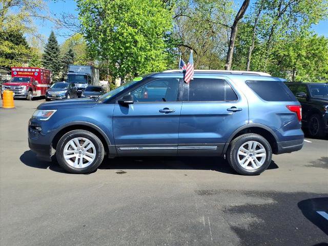 Certified 2019 Ford Explorer XLT w/ Equipment Group 201A AWD/4WD image 2
