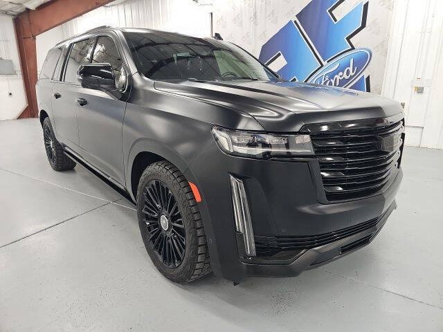 Used 2023 Cadillac Escalade ESV Premium Luxury Platinum AWD/4WD image 4