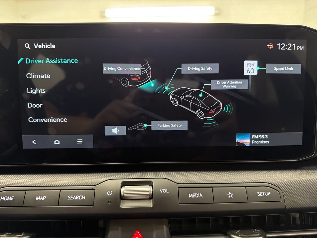 Used 2025 Kia K4 FWD image 28