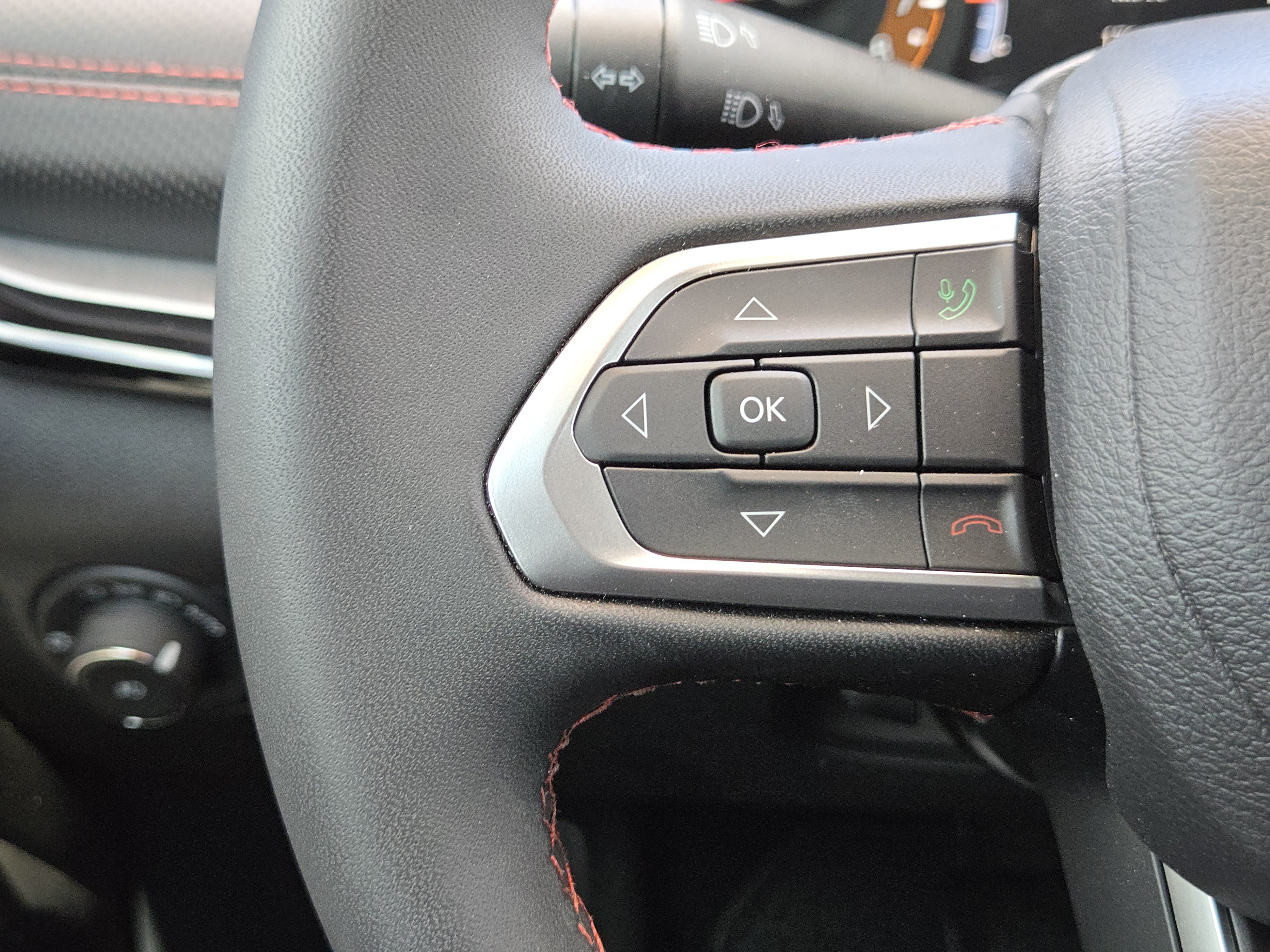 Used 2024 Jeep Compass Trailhawk AWD/4WD image 26