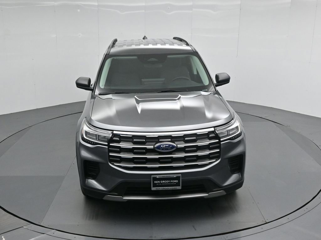 Certified 2025 Ford Explorer Active image 29