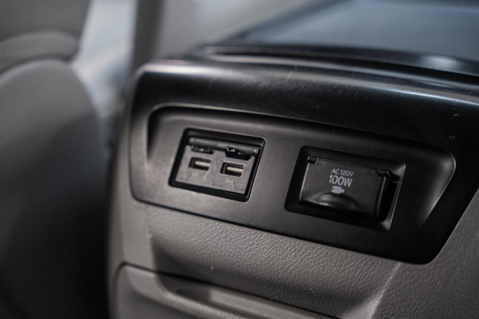 Used 2020 Toyota Sienna XLE w/ XLE Navigation Package image 40