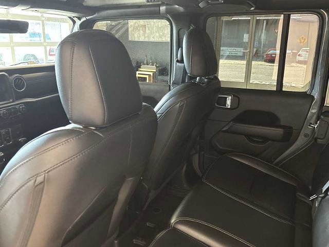 Used 2023 Jeep Wrangler Unlimited Sahara w/ Cold Weather Group AWD/4WD image 24
