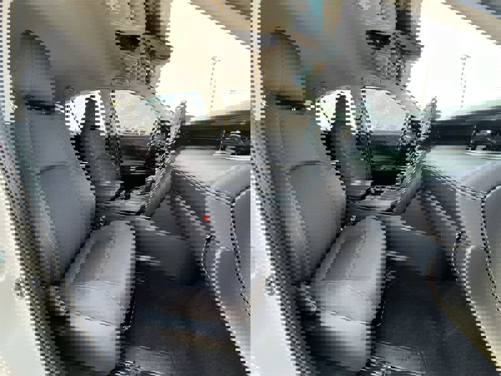 Used 2021 Toyota Venza LE image 22