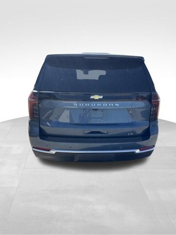 Used 2025 Chevrolet Suburban LT RWD image 5