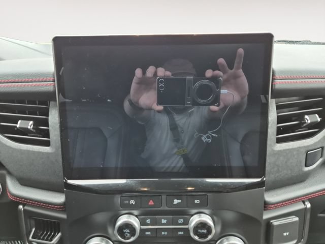 Certified 2024 Ford Expedition Limited AWD/4WD image 15