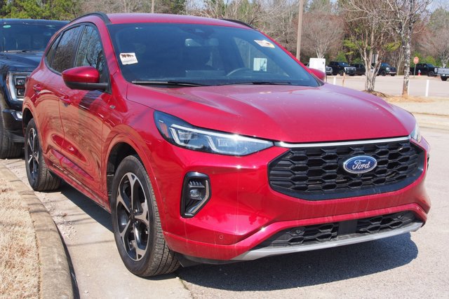 Certified 2023 Ford Escape ST-Line Elite w/ Premium Technology Package image 2