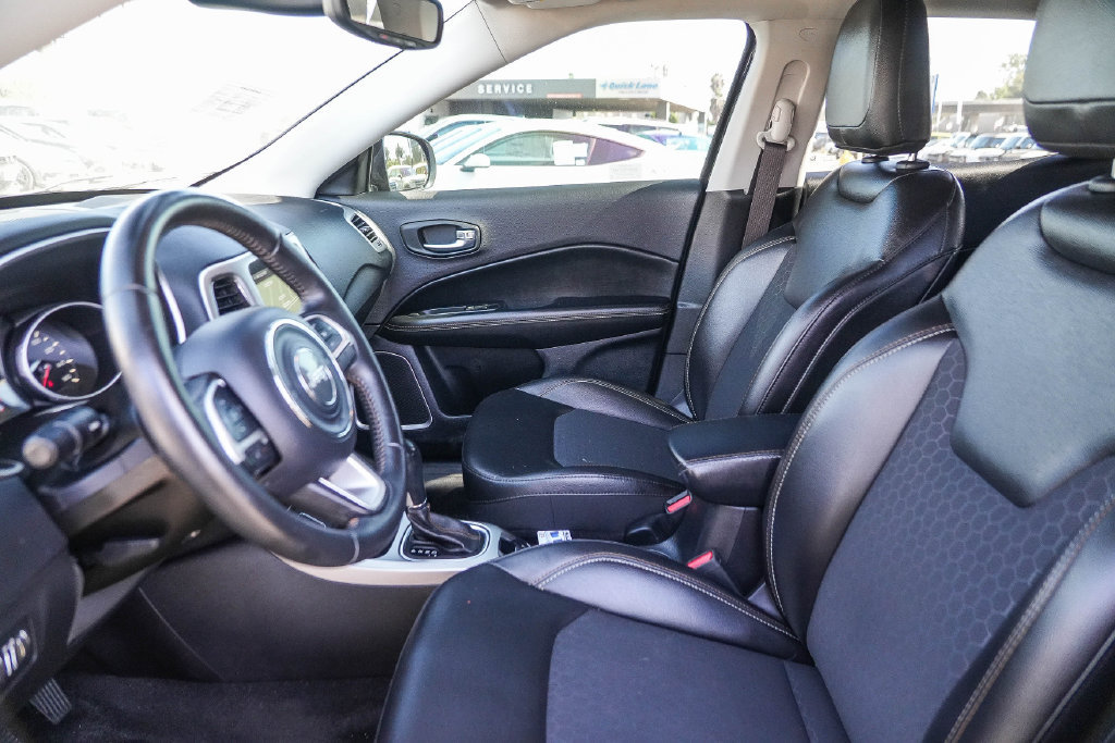 Used 2019 Jeep Compass Latitude w/ Popular Equipment Group FWD image 21