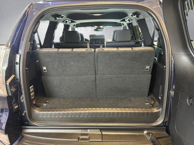 Used 2022 Lexus GX 460 Premium w/ Premium Plus Package AWD/4WD image 24