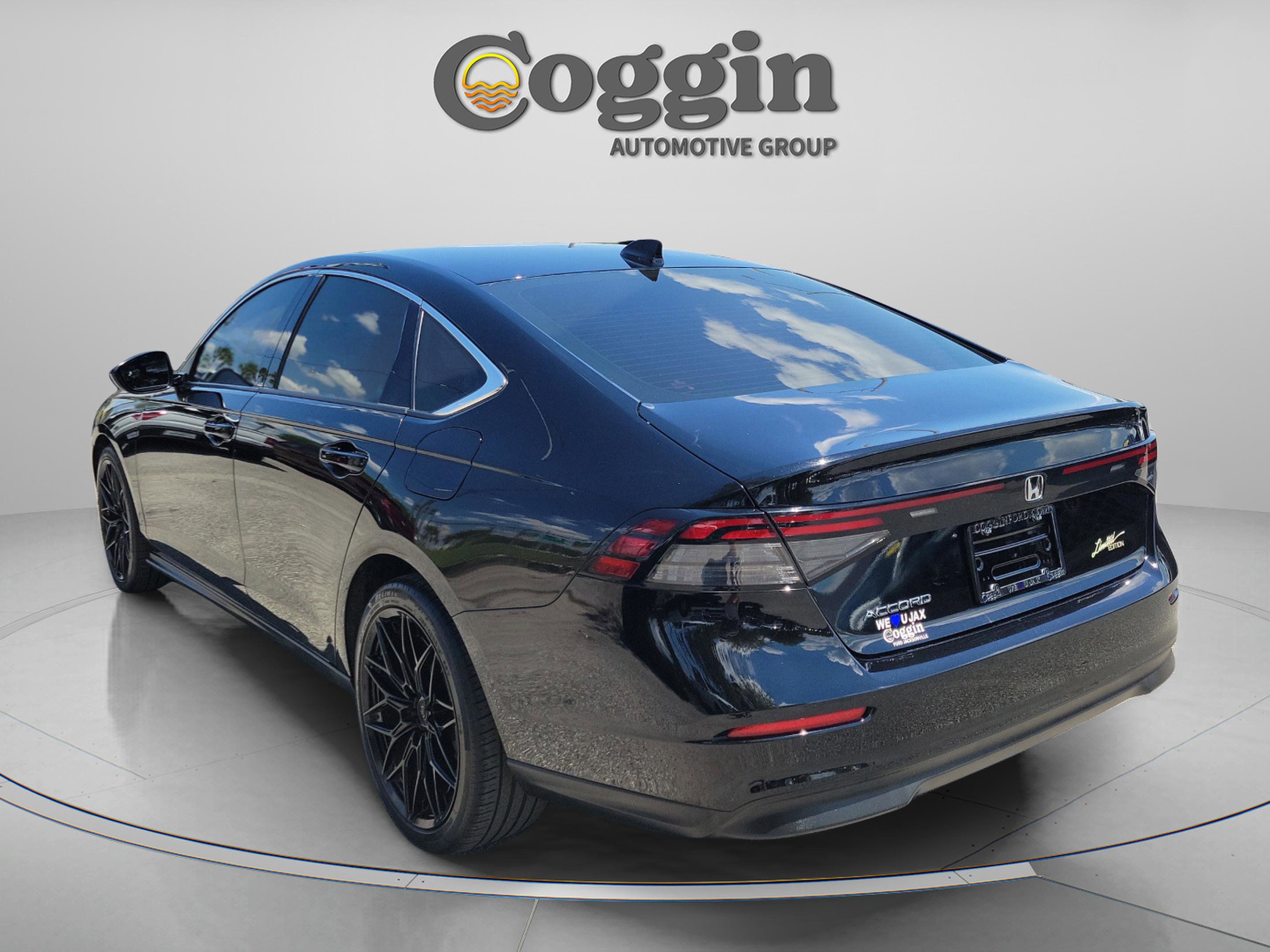 Used 2024 Honda Accord EX video 2