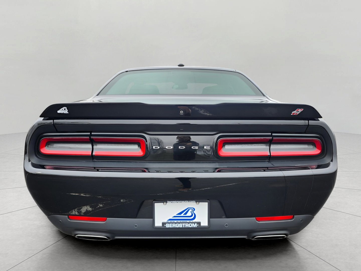 Used 2023 Dodge Challenger GT image 9