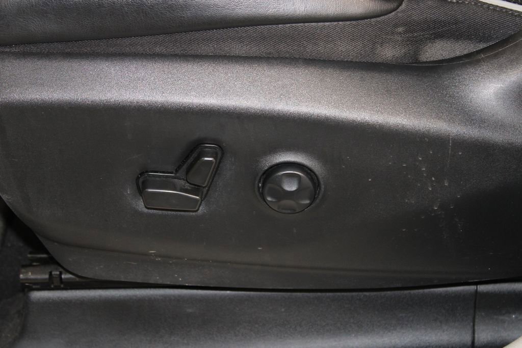 Used 2022 Chrysler Pacifica Limited image 24