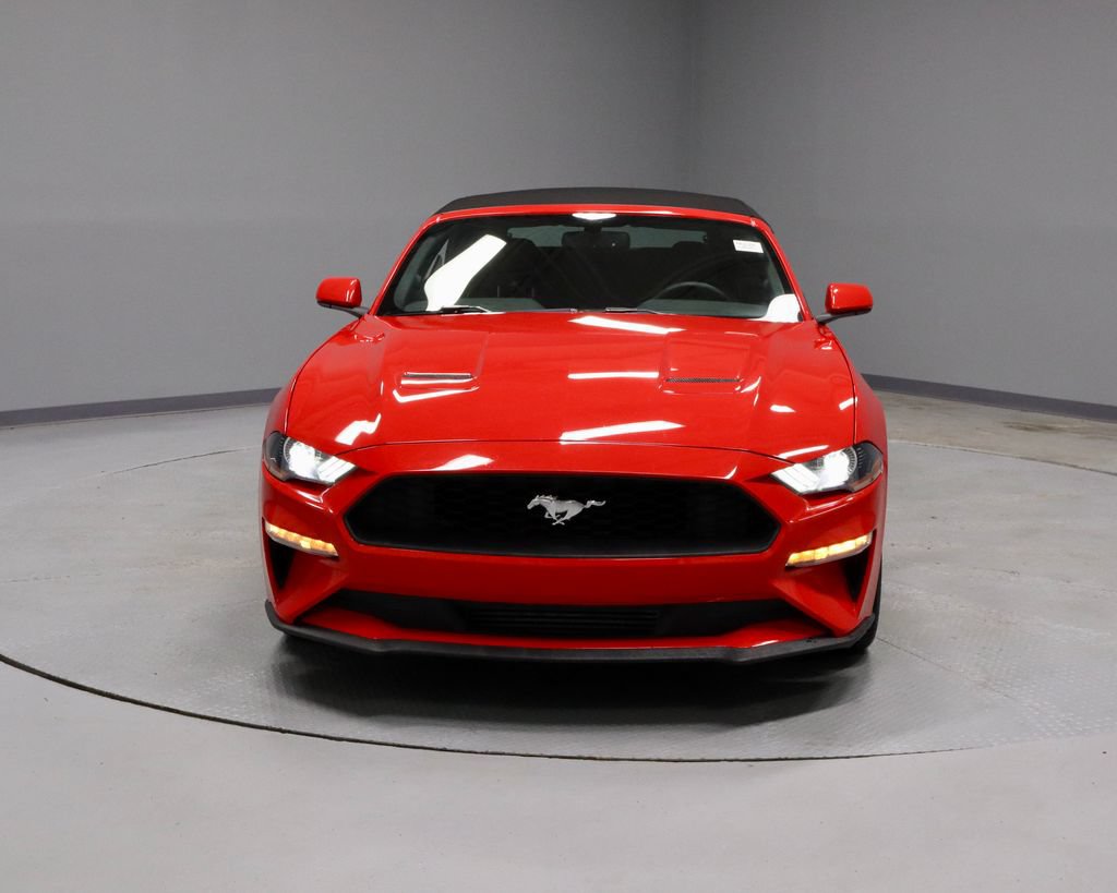 Certified 2020 Ford Mustang Convertible w/ Wheel & Stripe Package RWD image 5