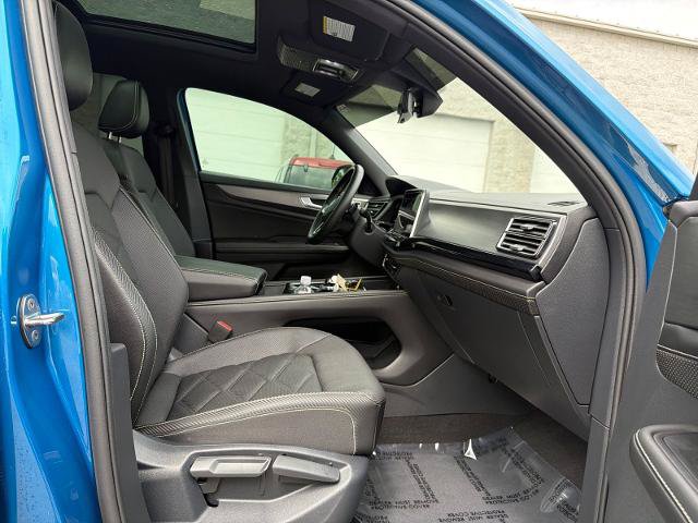 Used 2024 Volkswagen Atlas Cross Sport SE w/ Panoramic Sunroof Package FWD image 28