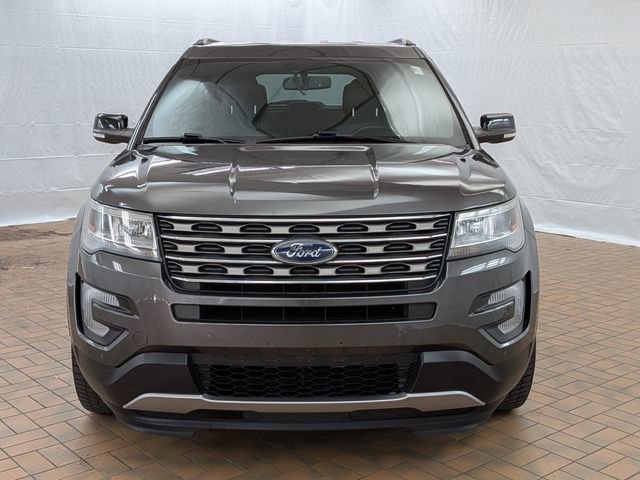 Certified 2017 Ford Explorer XLT w/ Equipment Group 202A AWD/4WD image 2