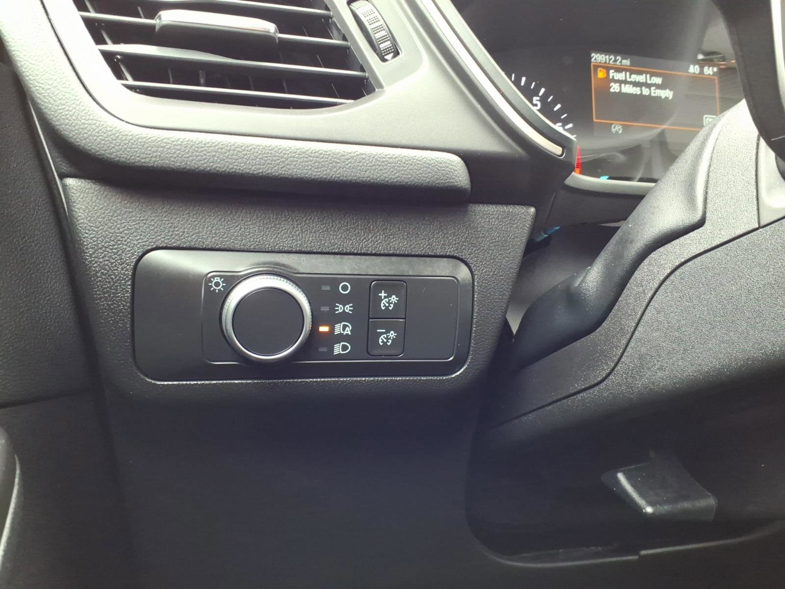 Certified 2020 Ford Escape SE image 10