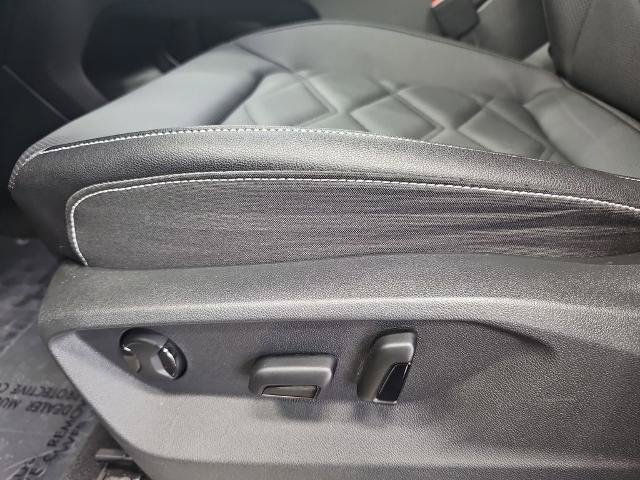 Used 2025 Volkswagen Atlas SE FWD image 27
