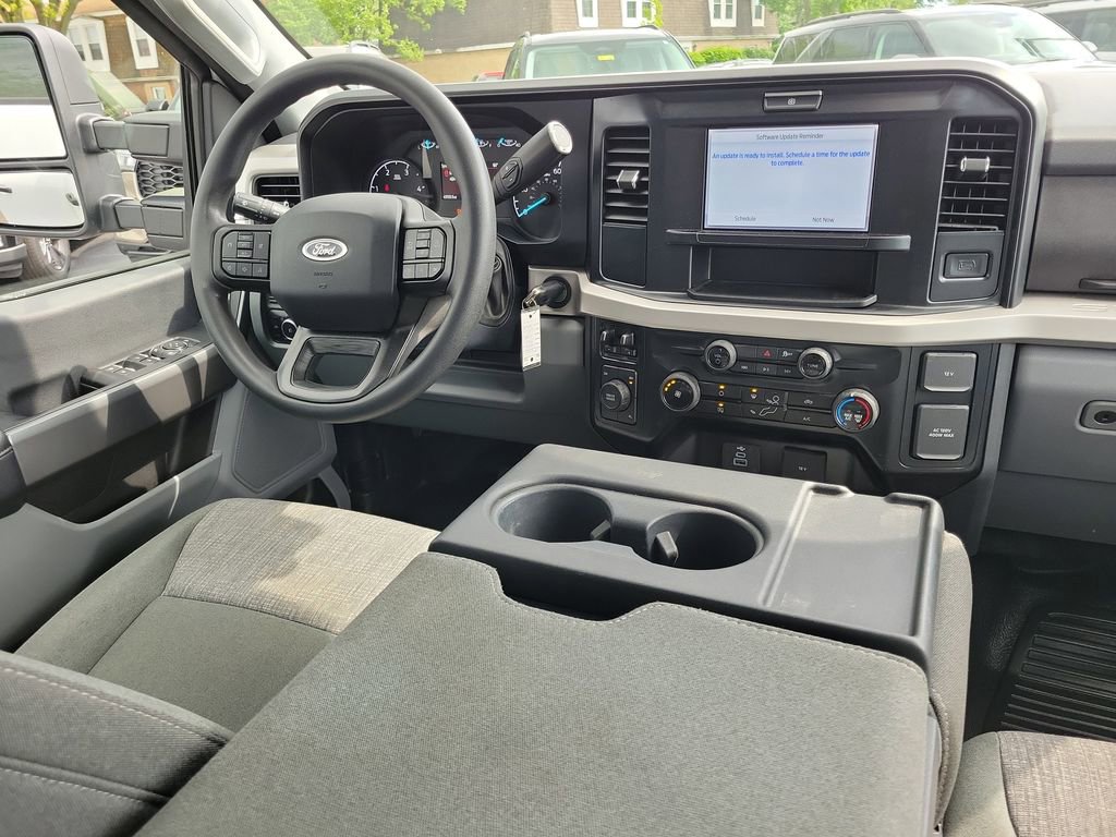 Certified 2025 Ford F350 XLT AWD/4WD image 13