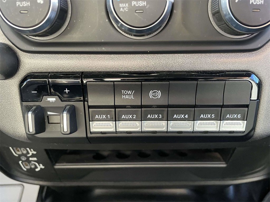 Used 2022 RAM 2500 Tradesman w/ Chrome Appearance Group image 21