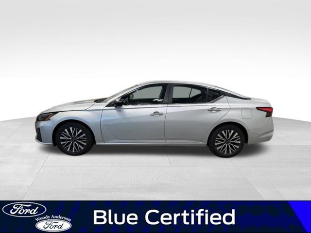 Used 2025 Nissan Altima 2.5 SV FWD image 3