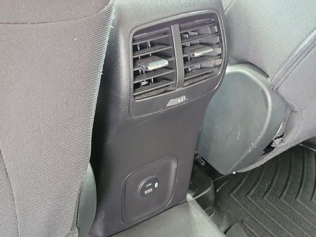 Certified 2022 Ford Escape SE w/ Cold Weather Package AWD/4WD image 25