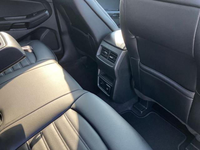 Certified 2024 Ford Edge SEL w/ Convenience Package AWD/4WD image 16