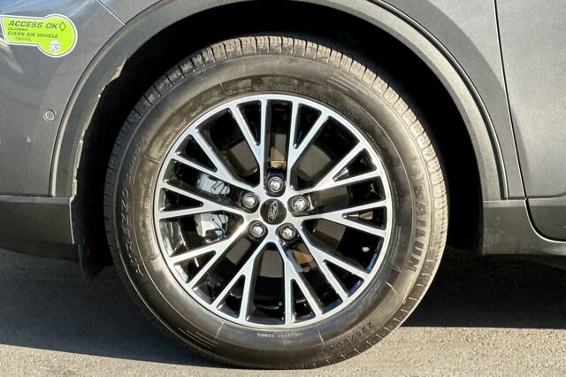 Certified 2023 Ford Escape SE w/ PHEV Premium Package FWD image 27