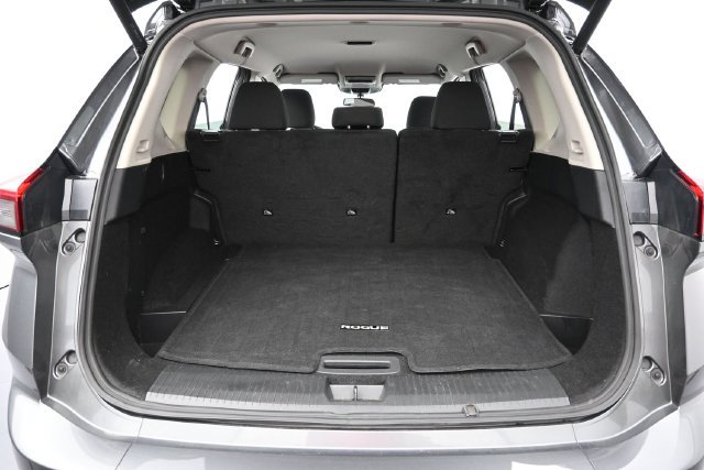 Used 2025 Nissan Rogue SV FWD image 27