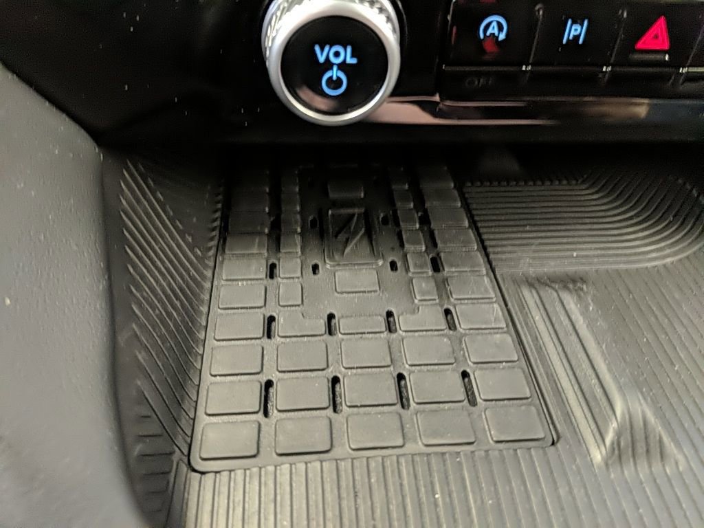 Certified 2025 Ford Explorer ST-Line w/ Premium Package image 22