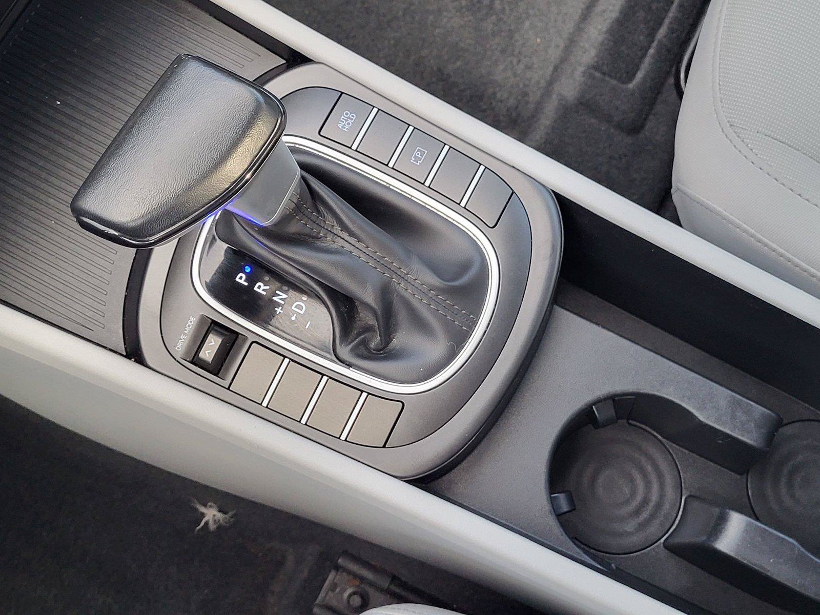Used 2025 Hyundai Kona SEL FWD image 29