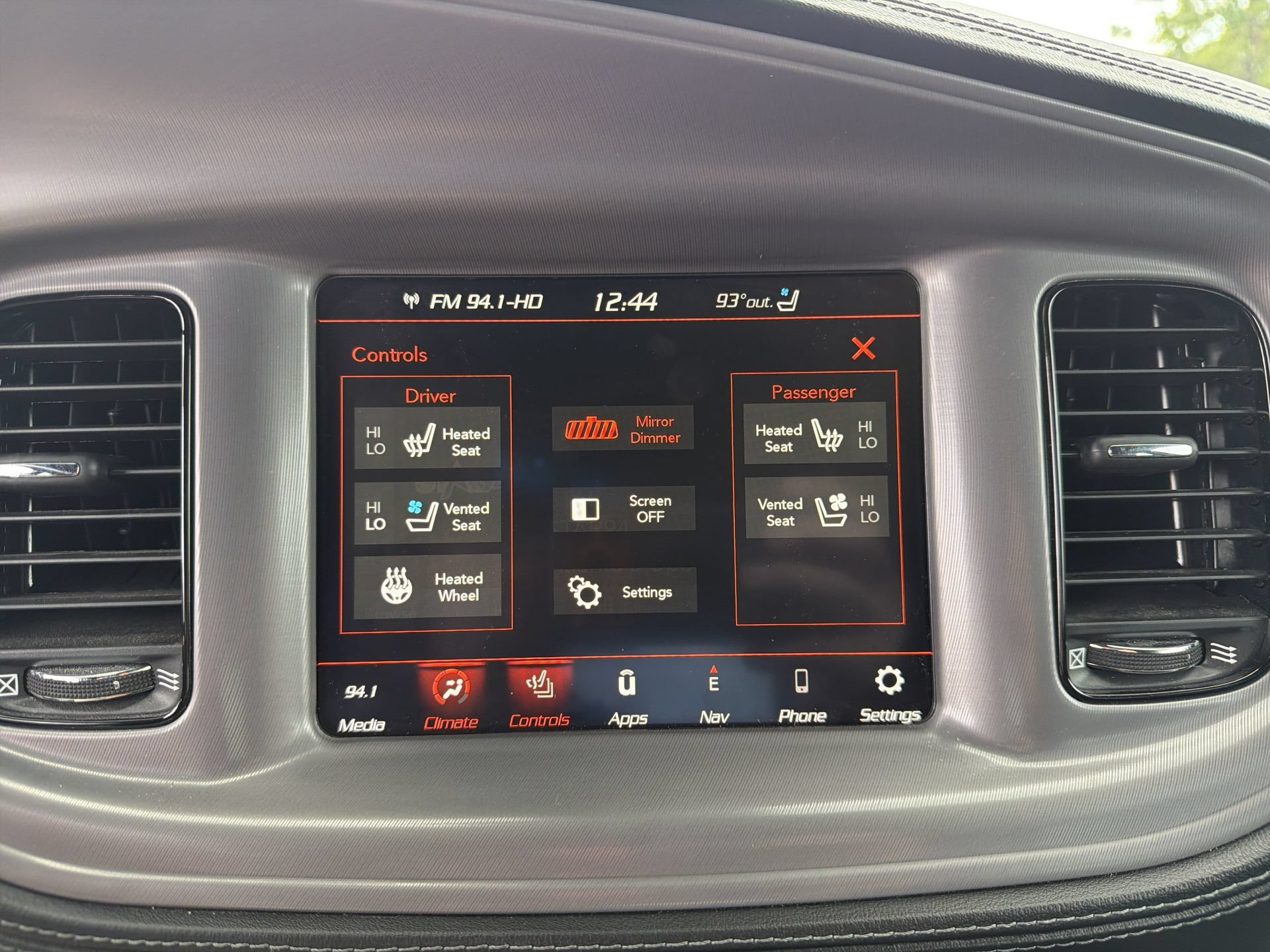 Used 2023 Dodge Charger R/T w/ Plus Group RWD image 9