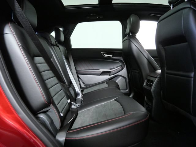 Certified 2022 Ford Edge ST-Line w/ Class II Trailer Tow Package AWD/4WD image 10