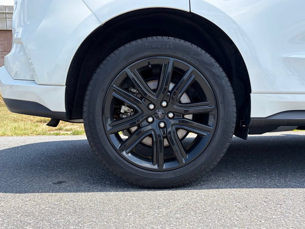Certified 2022 Ford Edge ST-Line AWD/4WD image 16