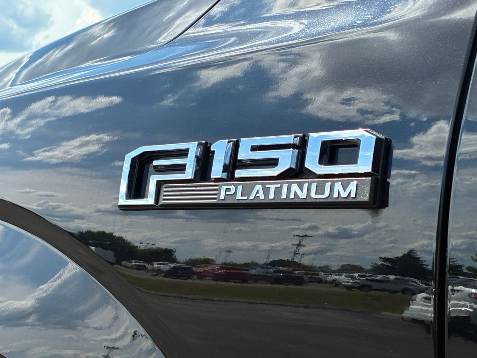 Certified 2020 Ford F150 Platinum w/ Equipment Group 701A Luxury AWD/4WD image 13